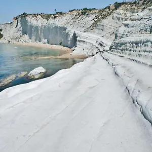 https://mare-scala-dei-turchi.sicilyhotelsitaly.net