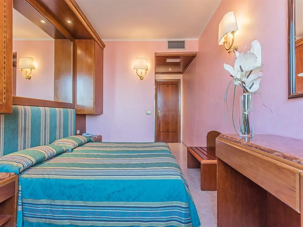 רומא Raeli Hotel Siracusa 3*,  איטליה