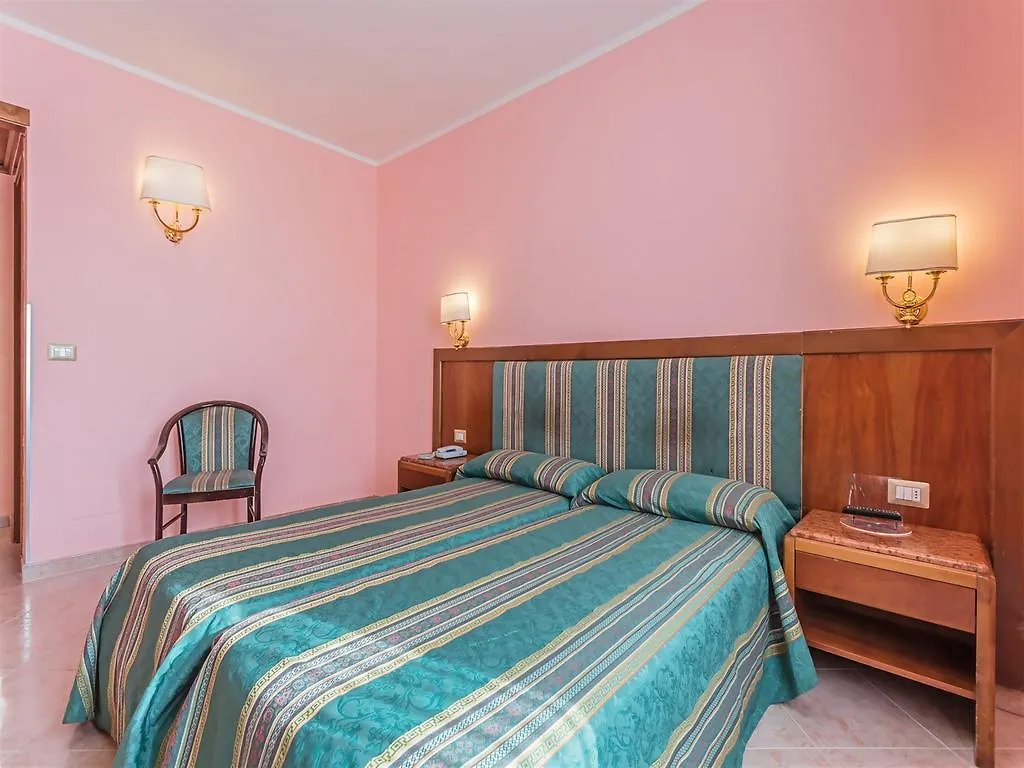 רומא Raeli Hotel Siracusa